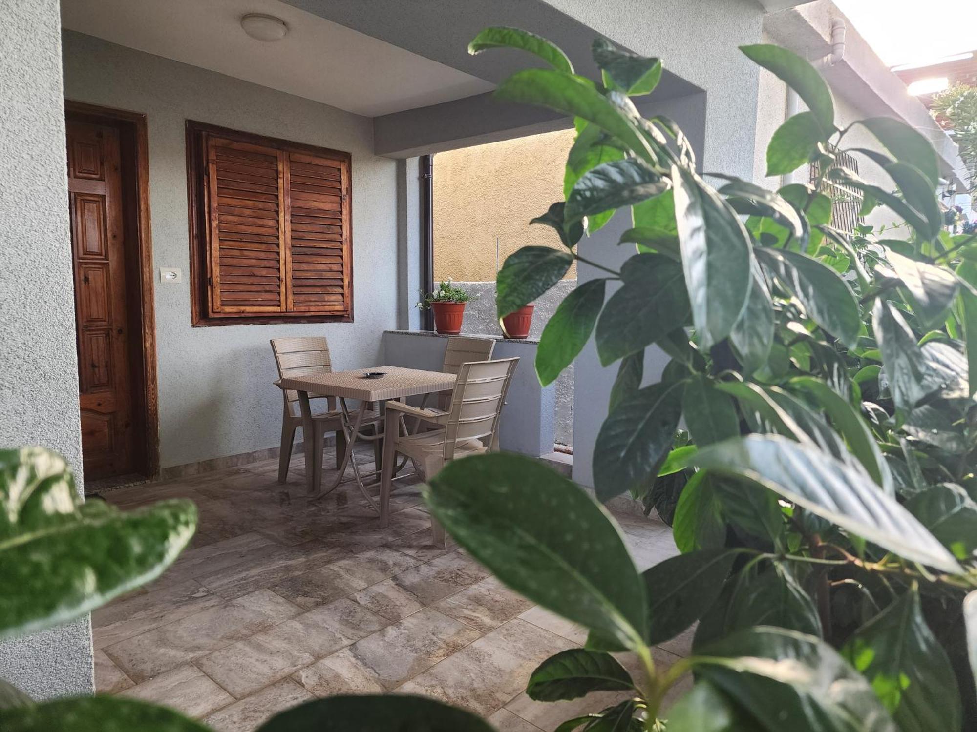 דורס Eden Guesthouse מראה חיצוני תמונה